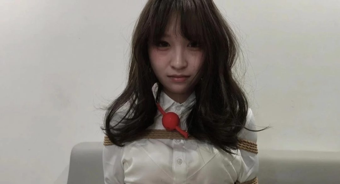 【禾一定拍】肤白羞涩新模试镜 很怕痒 口球流口水会脸红 很羞涩 柔韧性好-1