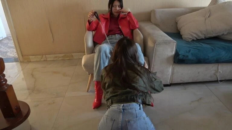 蹂躏裤靴女T工-6
