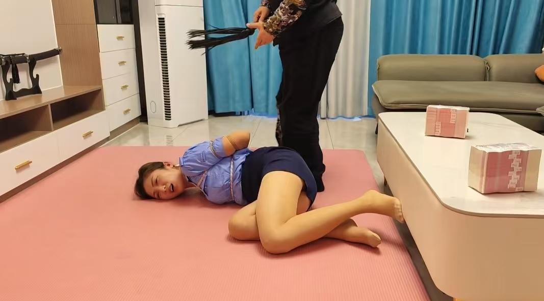 母子捆绑游戏续集之歹徒版-3