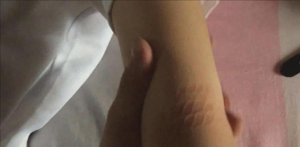 绳模黎黎第一次捆绑 性感白色小护士-8