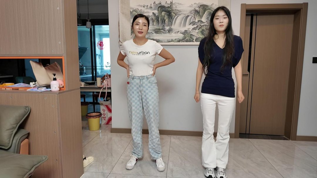 体罚比赛之佳佳与小夏下集-1