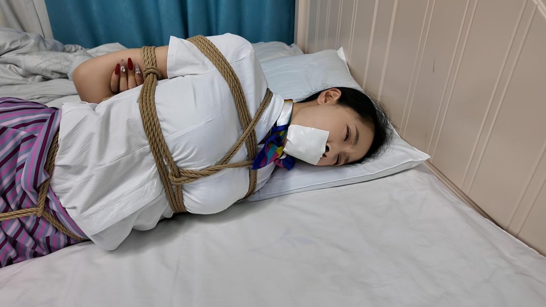 定拍雅倩入室被擒-7