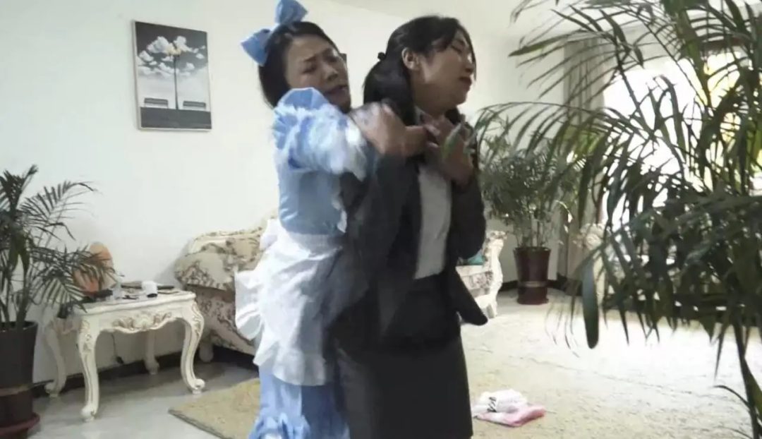 [被子的囚禁 - 上] 女女、美腿、白丝、女仆装、堵嘴、调教、被子全包、Cosplay-3