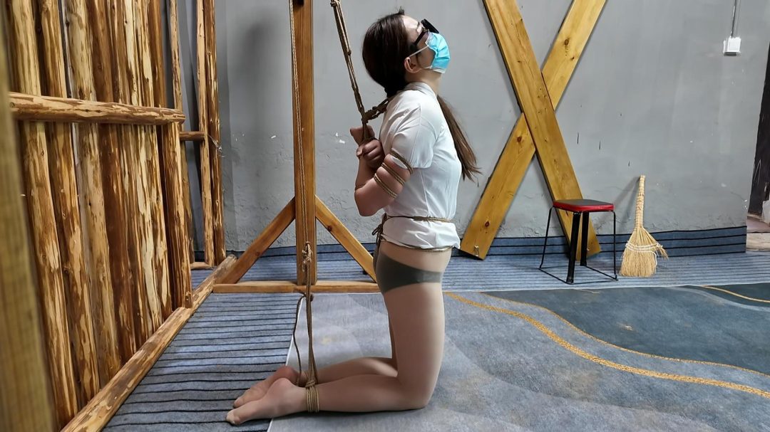 捆绑女白领-7