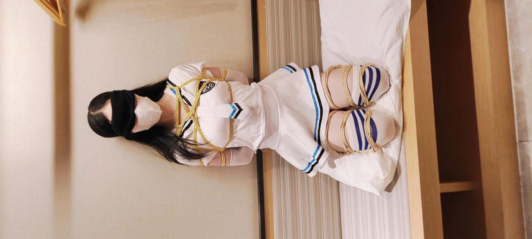 小Y星型折腿缚(水手服+白丝+口球+挣扎)-4