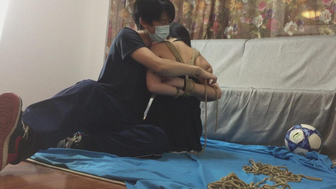 新的模特第一次见面，让我整哭了，我错了！身材很好，得重用！-4