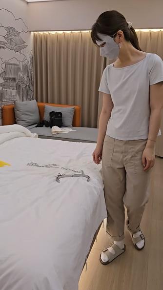 K9人形犬 戴上狗项圈，然后我把她绑成狗狗的样子-1
