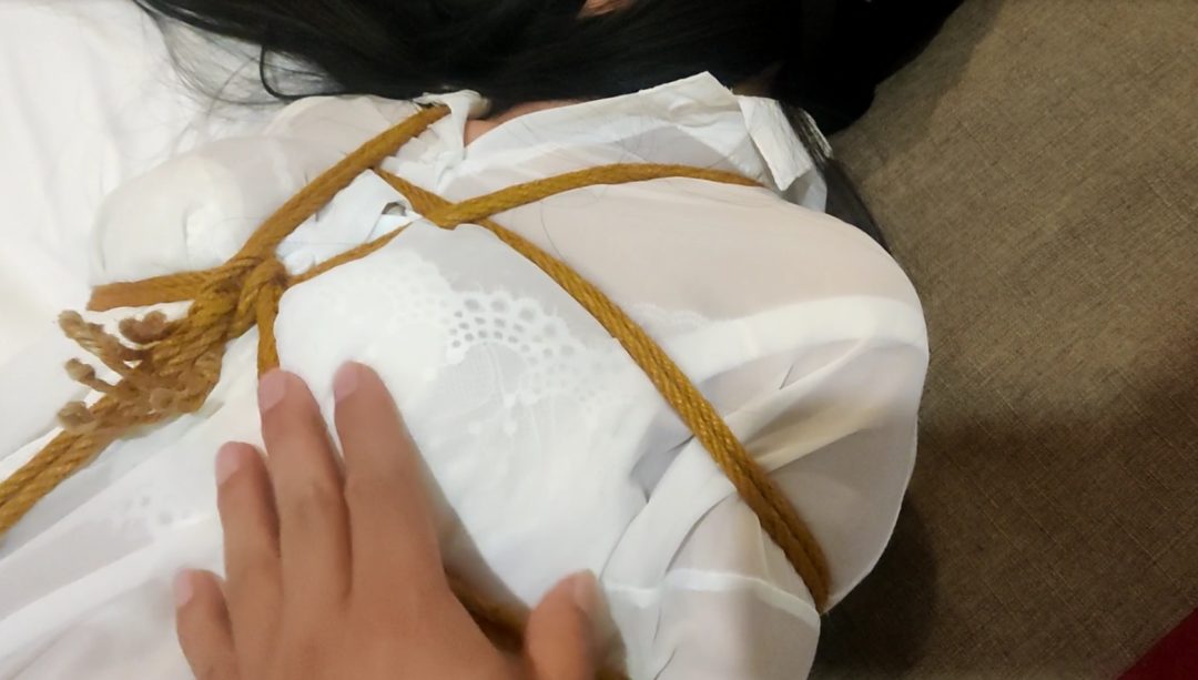 素人首次捆绑约拍丝袜驷马口球-2