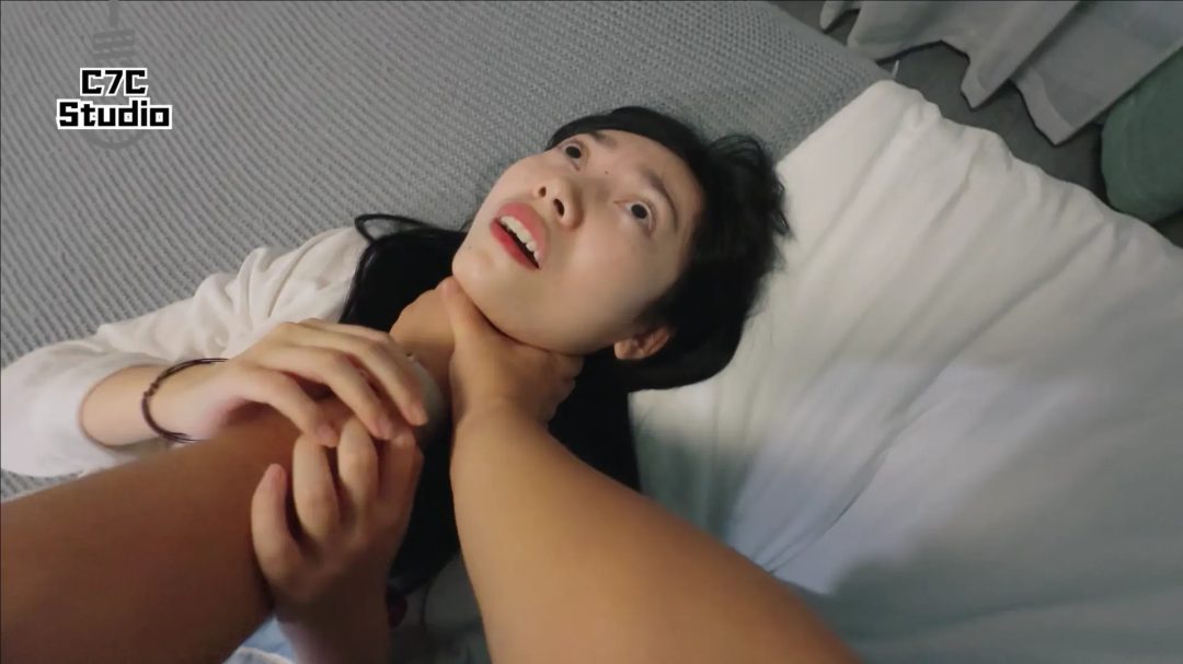 《致命爱人》裸足素颜小姐姐-4
