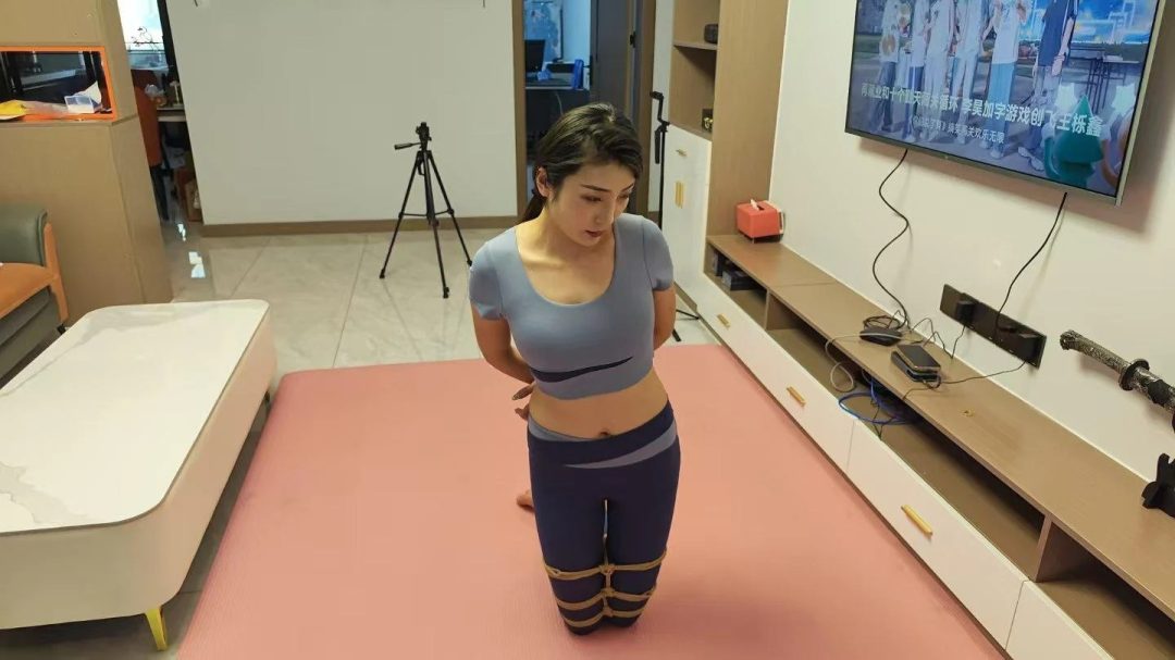佳佳瑜伽服自缚-7
