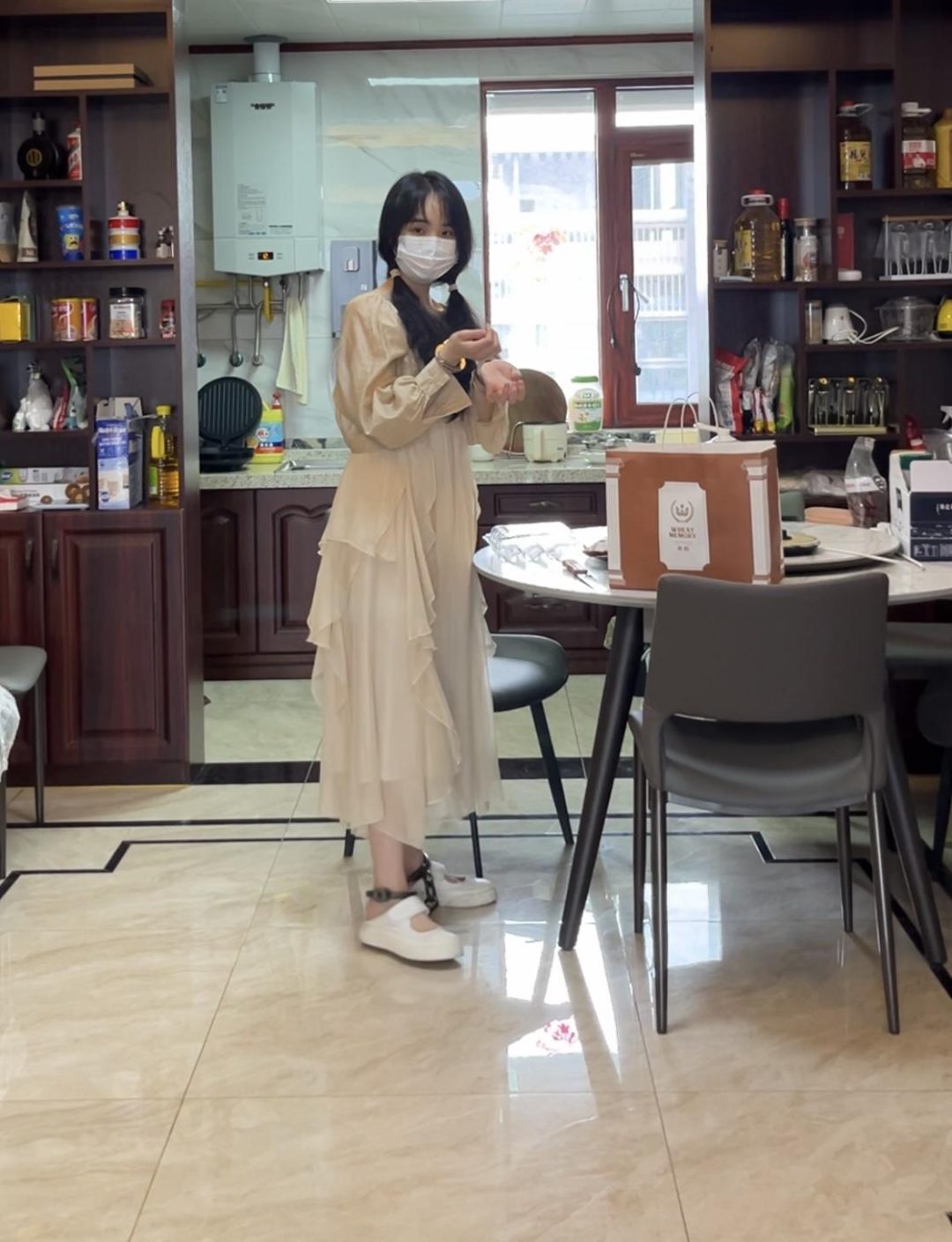 镣铐女孩的春游vlog+在家的日常-2