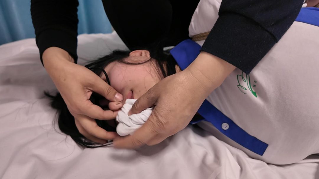 小遥的故事之五花床上捆绑-10