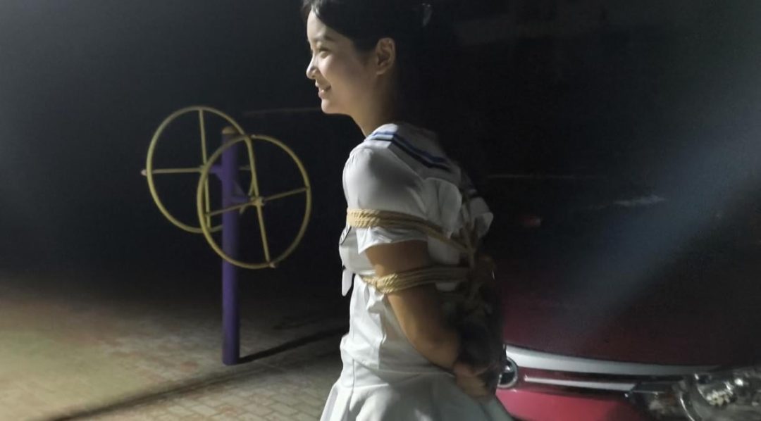 （夜间访谈）户外捆绑谈话 非常有意思-4