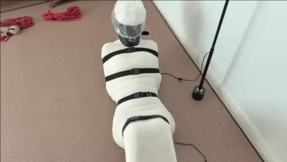 【呼控游戏+极致包裹全包】小美女全包包裹得严严实实的，翻滚挣扎，配合着breathplay游戏简直不要太好玩。-3