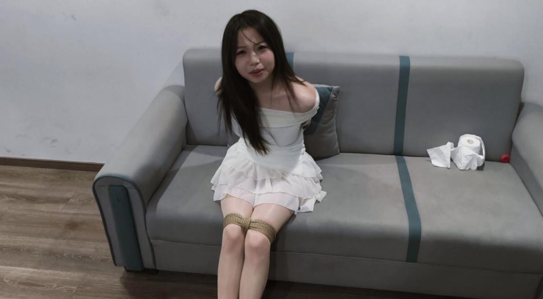 《债》 紧缚直臂清纯美女 因偿还能力不够 被债主找上门tk-3