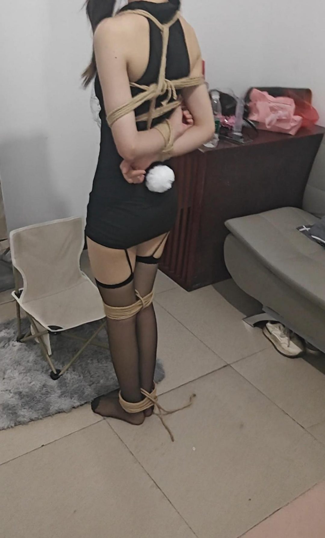 萝莉小m包臀裙黑丝捆绑-2