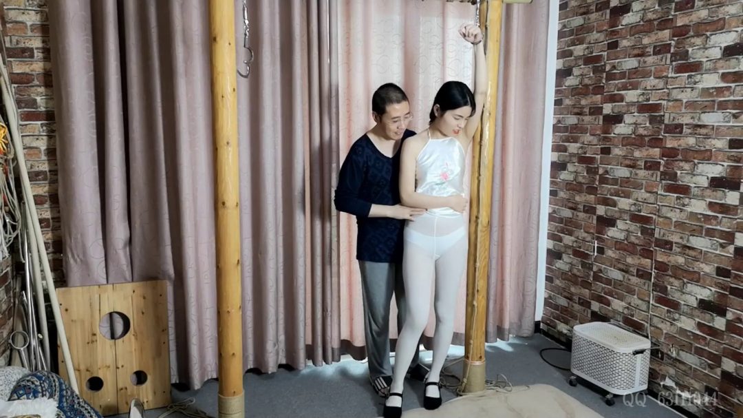 孟瑶 白肚兜 X架拷问 被处决-6