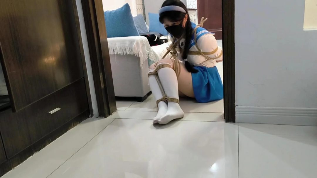 【八月の绳】紧缚状态下的移动能力状态——子鹿-6