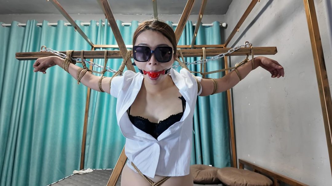 捆绑女白领-9
