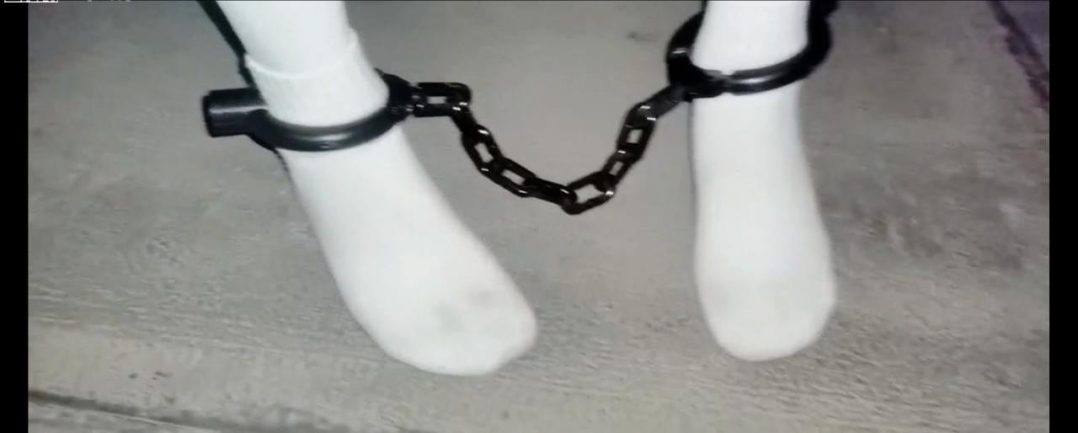 小盐Vlog之天台定时锁脚镣-2