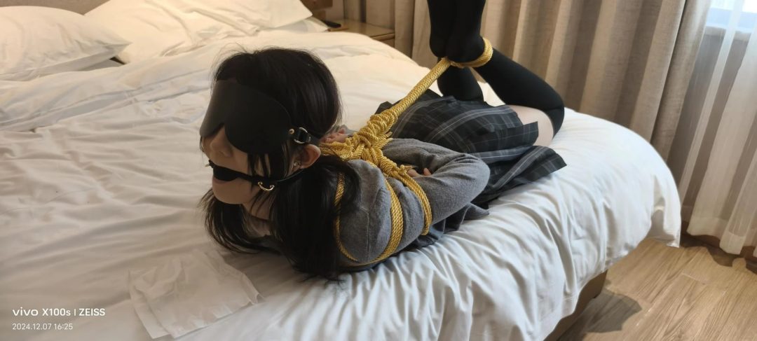 兔兔的第一次约绑哦-1