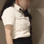 制服黑丝，细绳坐吊，吊到呕吐。眼泪口水不自主就出来。痛苦感拉满