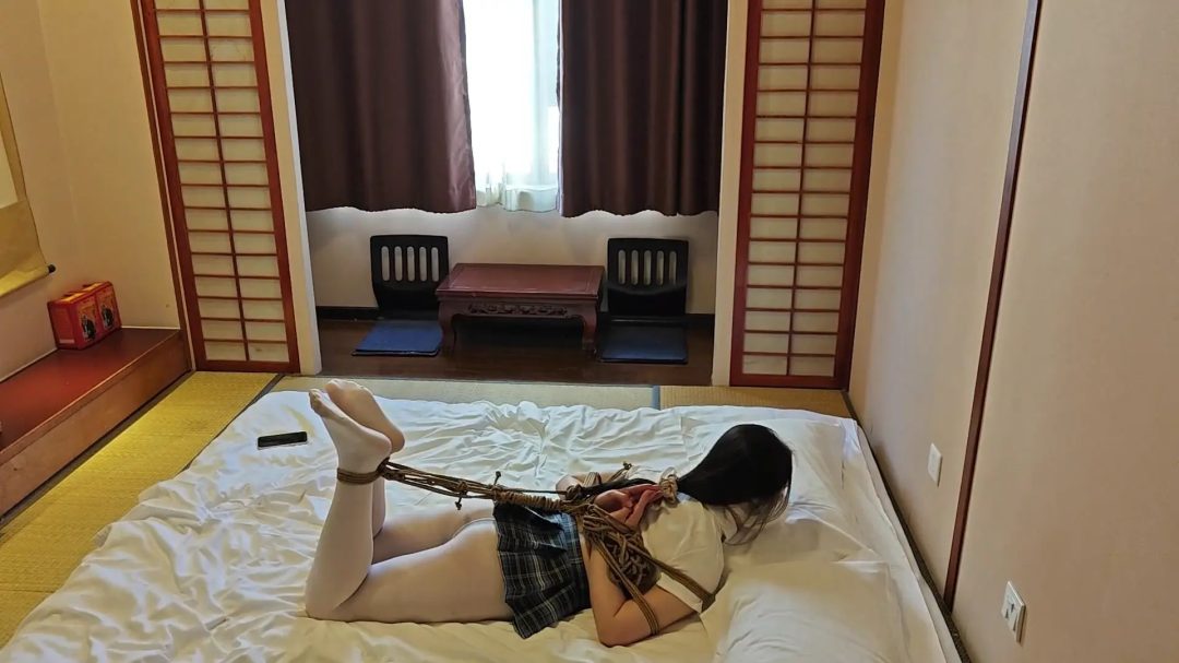 捆绑TK初体验, 后手观音+简单驷马玩脚-1