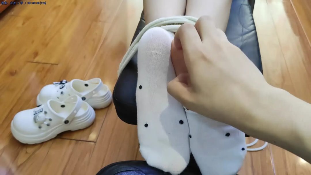 少女被入室迷晕捆绑tk 白袜 裸足 强制硬核tk 一半昏迷一半挣扎 大量足部特写-5 少女被入室迷晕捆绑tk 白袜 裸足 强制硬核tk 一半昏迷一半挣扎 大量足部特写-5