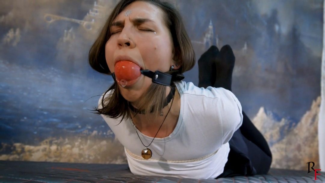 Maya - Endurance Hogtie Challenge-2 Maya - Endurance Hogtie Challenge-2