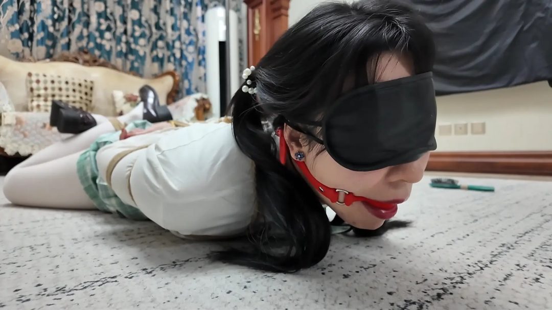 枫叶定制母女题材片《绳疗②—女儿的爱好》-9