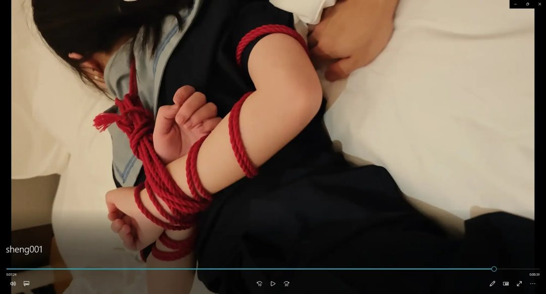 肉丝白袜小皮鞋女大学生真实约调记录-4