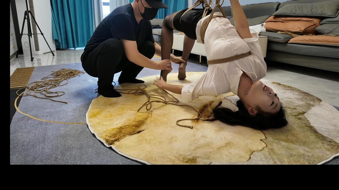 绳模小夏魔鬼训练之反向驷马-3