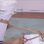长腿小黛短裙日式驷马放置挣扎--特写、足球袜、运动鞋、口球、TK