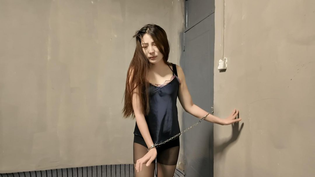 女经理车上被袭一-7