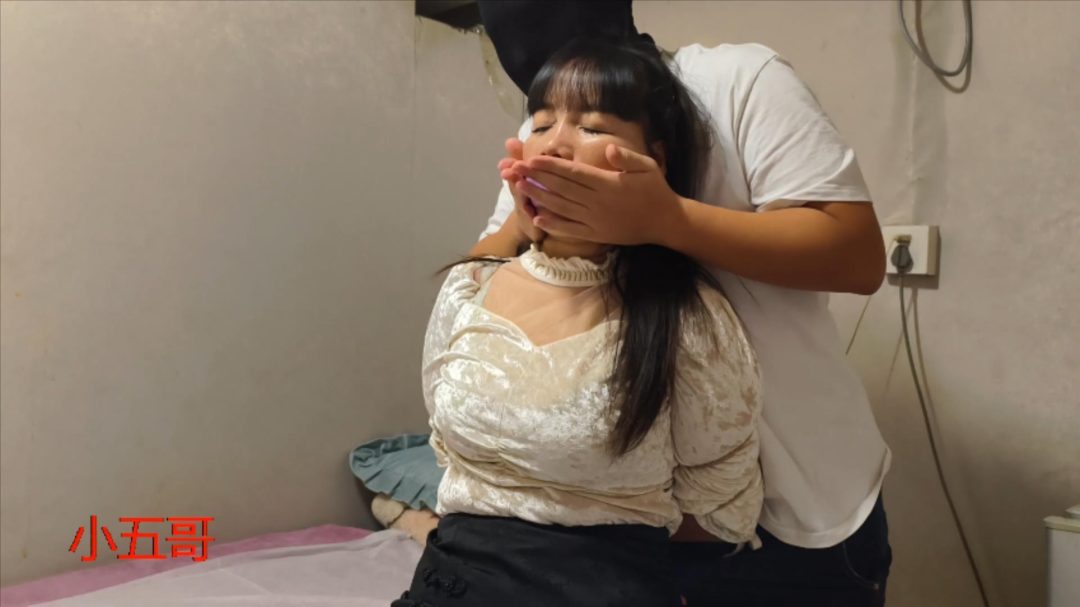 突然的一次KB（肉丝换成原味黑丝塞嘴）-3