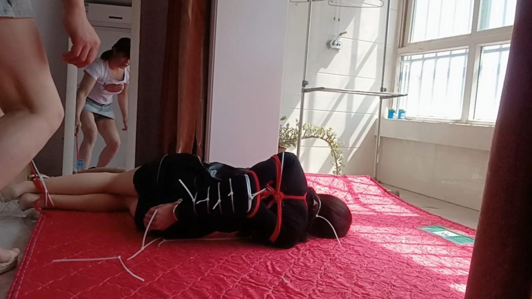 扎带严厉驷马捆绑鞭打 虐哭伪娘 直臂驷马 SP-5