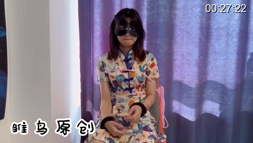 抓住美女然后要干什么，先鞭打，再滴蜡，然后慢慢挑逗她，直到她受不了，求激若渴，但是就是不给，慢慢的折磨，魔崖摩-4
