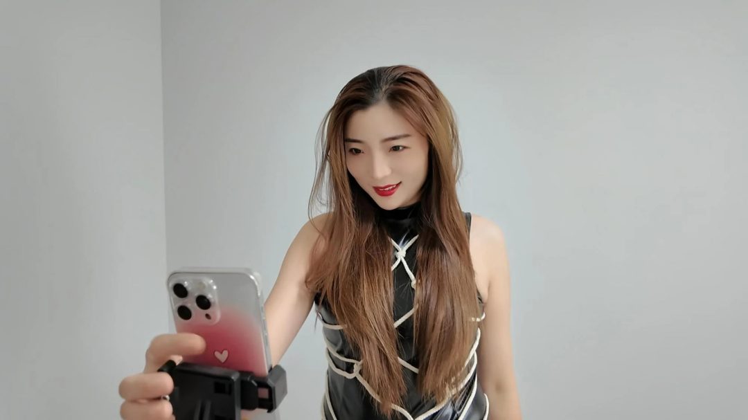 惩罚女主播-1