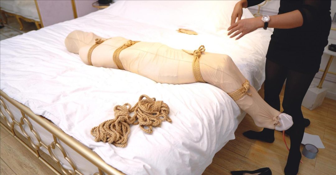 红鲤鱼出品 疯狂女劫匪③-4