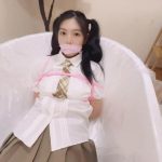 jk萝莉漂亮女大学生被捆绑丢进浴缸淹没，吓哭了！第一视角➕娇喘➕水中tk➕自救挣扎➕足部按摩特写