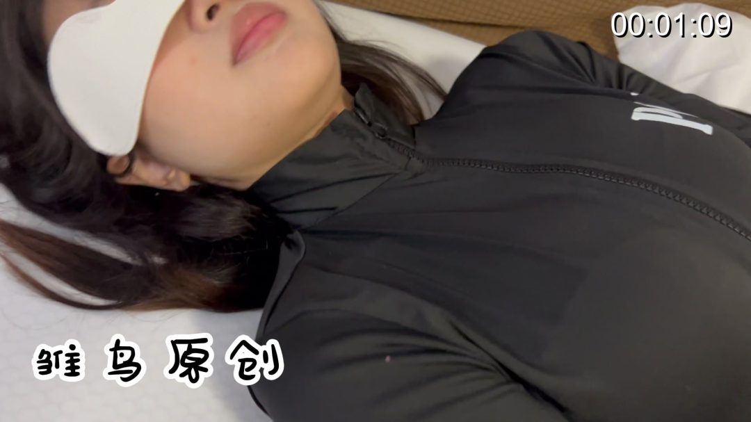 兔子+粉红手套，关键还被绑着了-3