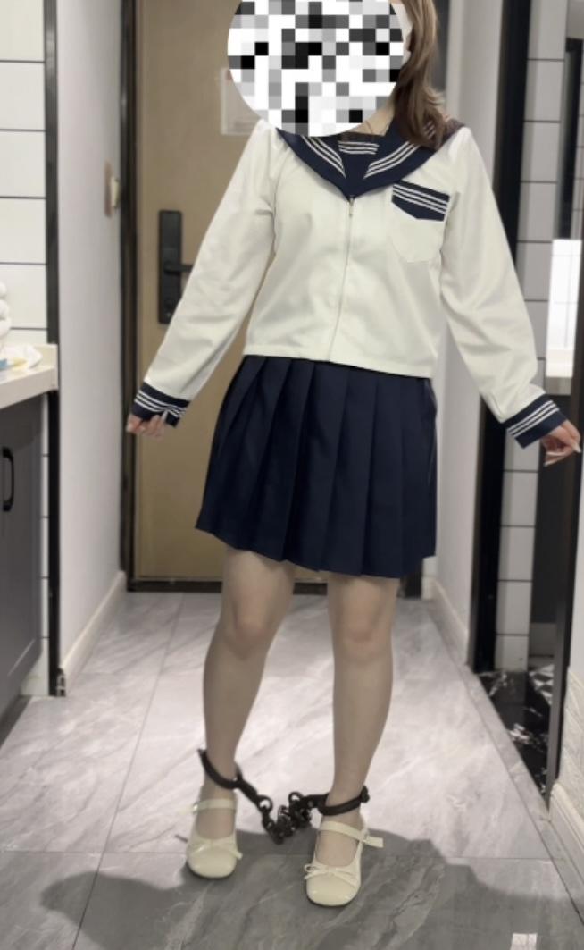 水手服JK妹的两副脚镣测评体验-1