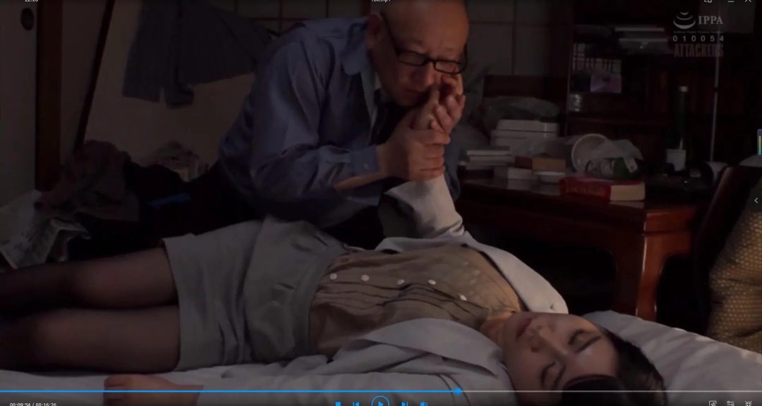【サマーキャンペーン】エリート銀行レディを汚部屋に緊縛監禁してキメセク！-2