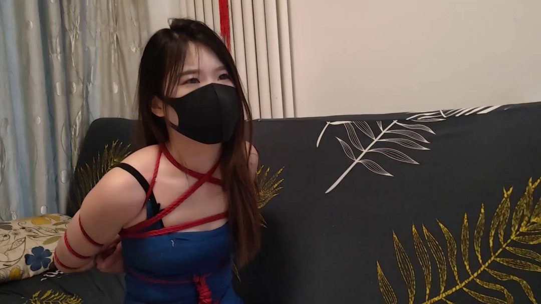 杨蕊 蓝裙优美身段 五花极限紧缚 痛苦难耐-1
