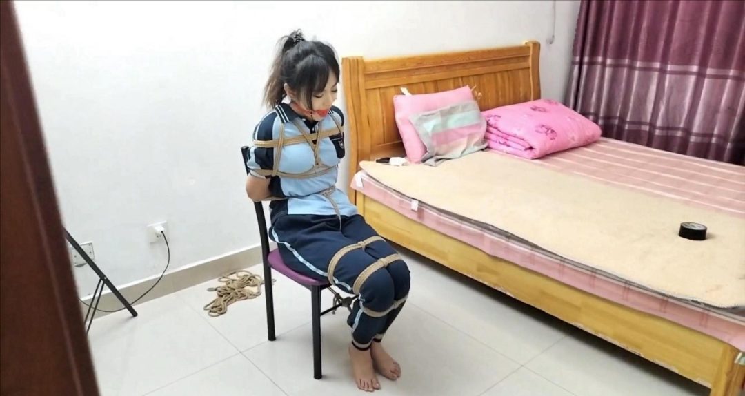 学生蝴蝶 日式反绑 学生 水手服 堵嘴挠痒西式 直臂并肘 股绳-4