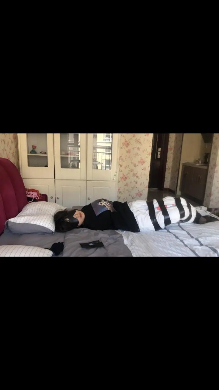 裤里丝胶带捆绑2-2