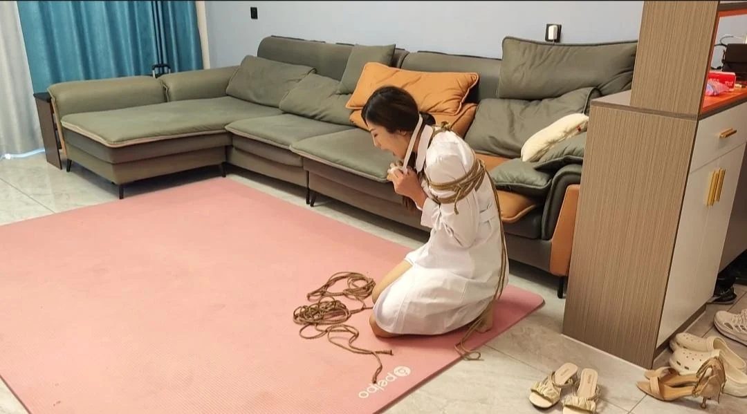 挟持女护士-14
