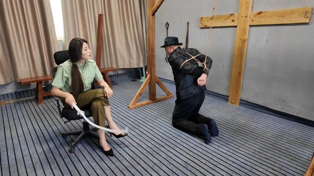 女官处决汉奸-3