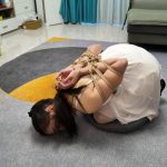 佳佳白丝睡裙后手观音
