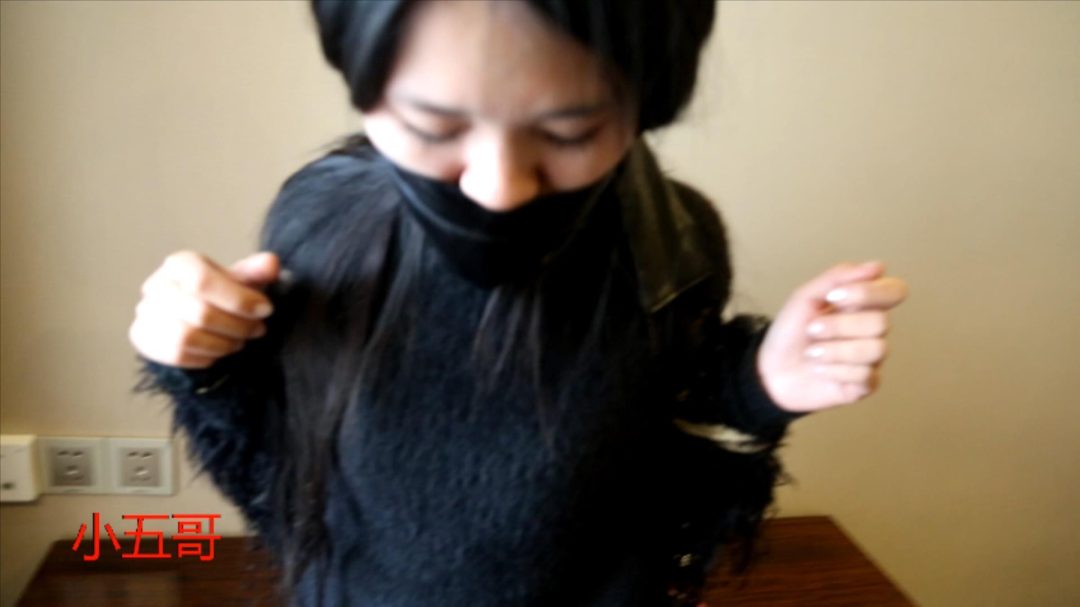 小妹捆绑第二部（黑丝塞嘴，胶带封嘴）-5